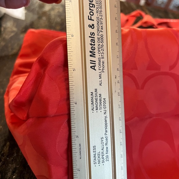 JUST REDUCED!! Coach Packable Tote WITH inner zip snap in pocket. Orange - Picture 12 of 16